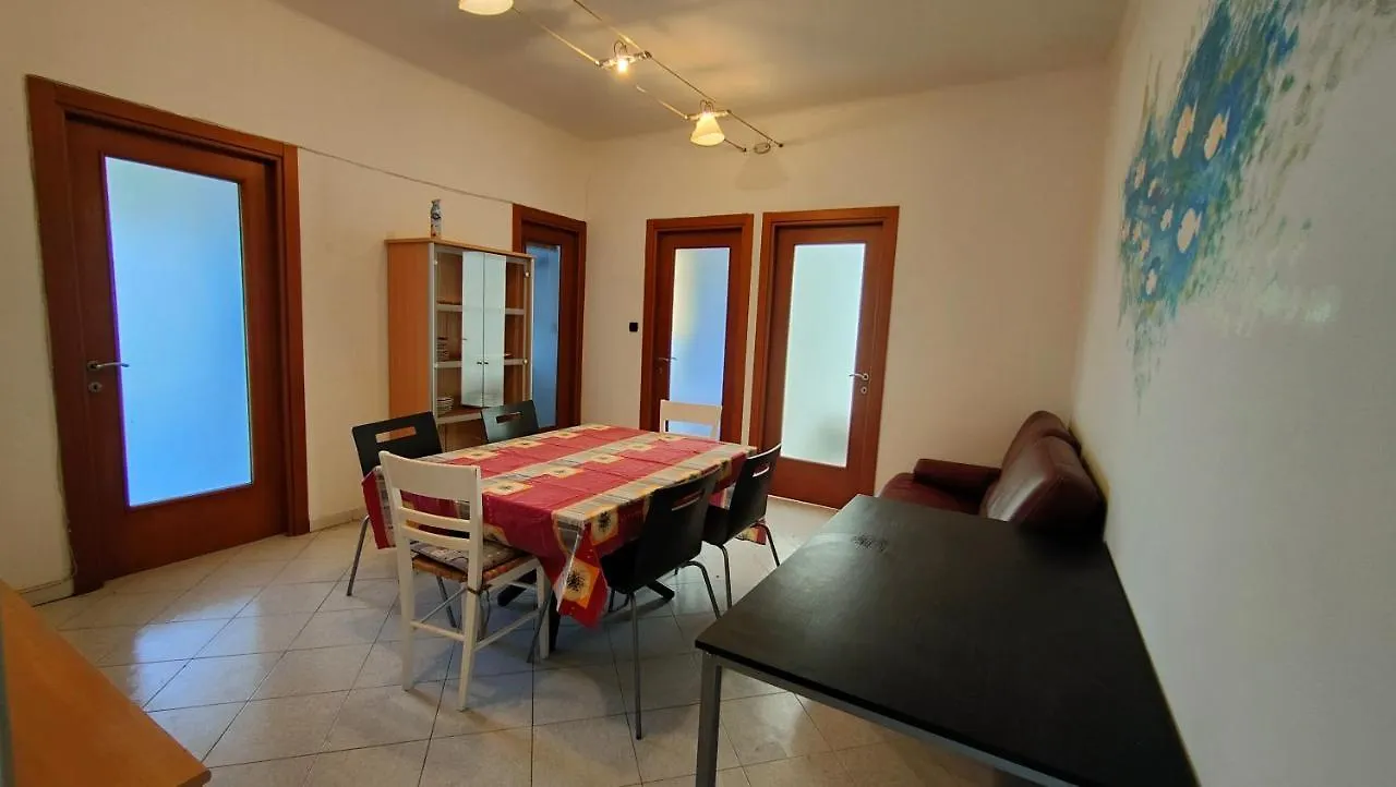Grazioso Appartamento Con Garage Sanremo Italy
